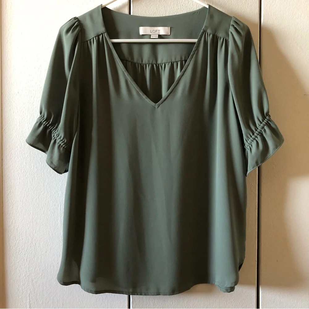 LOFT v-neck puff-sleeve blouse - Picture 1 of 5